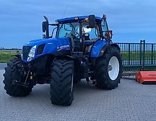 New Holland T7270