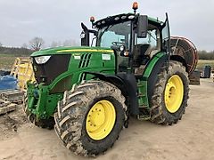 John Deere 6215R