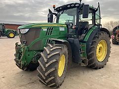 John Deere 6215R