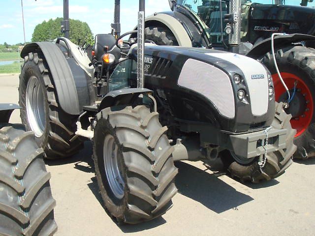 Traktoren-Claas-2214719.jpg