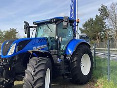 New Holland T 7.215S