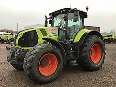 Claas AXION 810