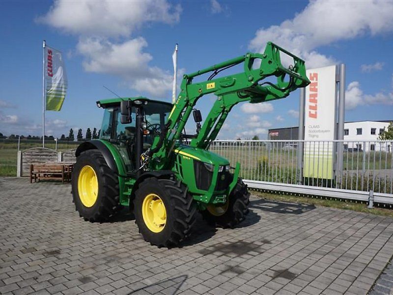 John Deere 5090R