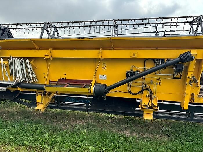 New Holland VARIFEED 12,5 M HD