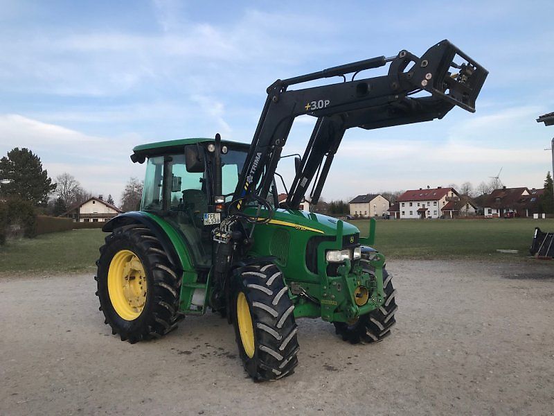 John Deere 5720