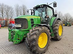 John Deere 7530