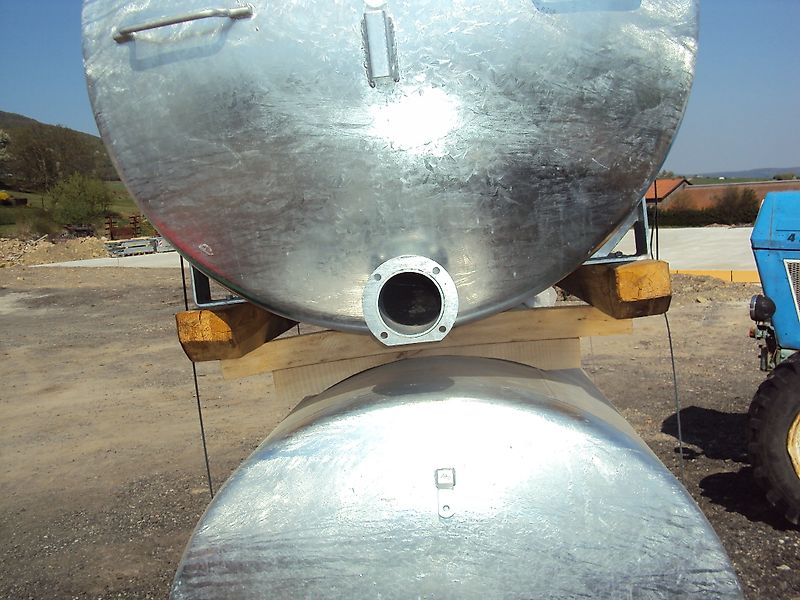 AGRITECH Wasserfass 3000 Ltr. Weidefass verzinkt Wasserwagen