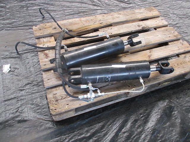 New Holland 84408341 Dichtezylinder für BB1270 / BB1290