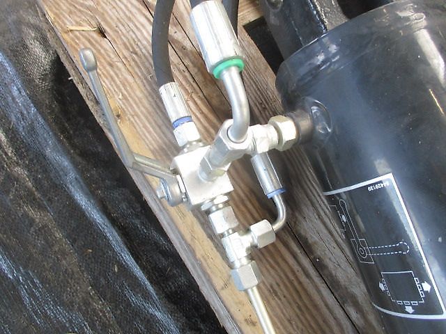 New Holland 84408341 Dichtezylinder für BB1270 / BB1290