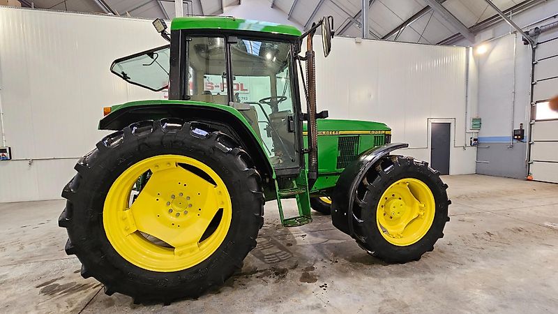 John Deere 6200