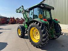 John Deere 5820 c/w 551 Loader traktorpool Angebot