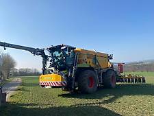 Claas XERION 4000 SADDLE TRAC traktorpool Angebot