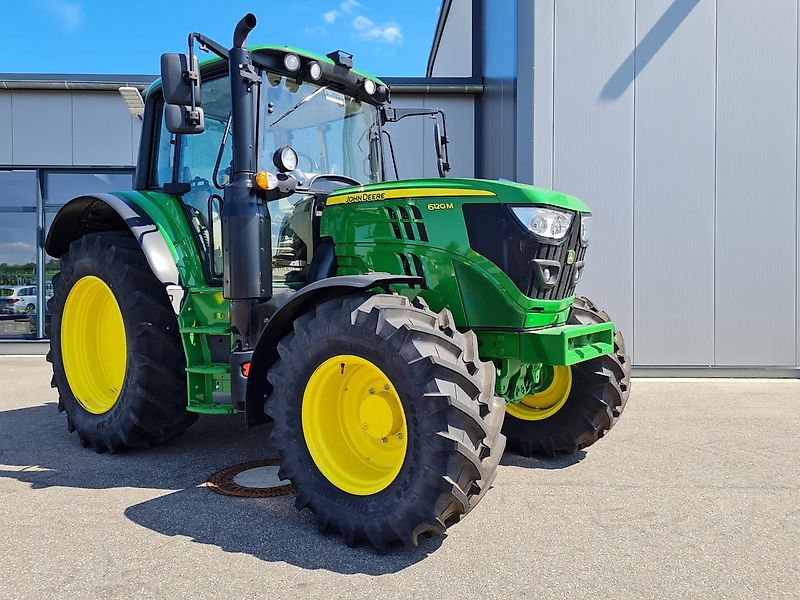 John Deere 6120M