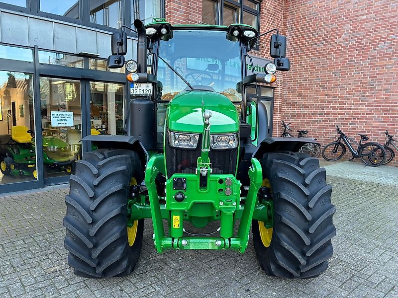 John Deere 5120M