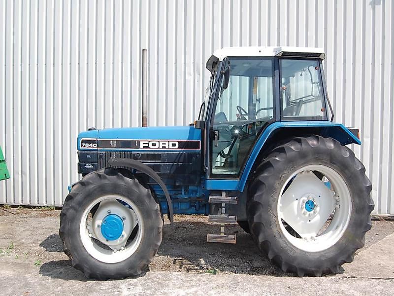 Ford 7840