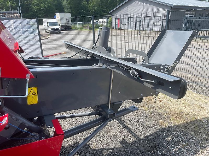 Massey Ferguson 1840 HD