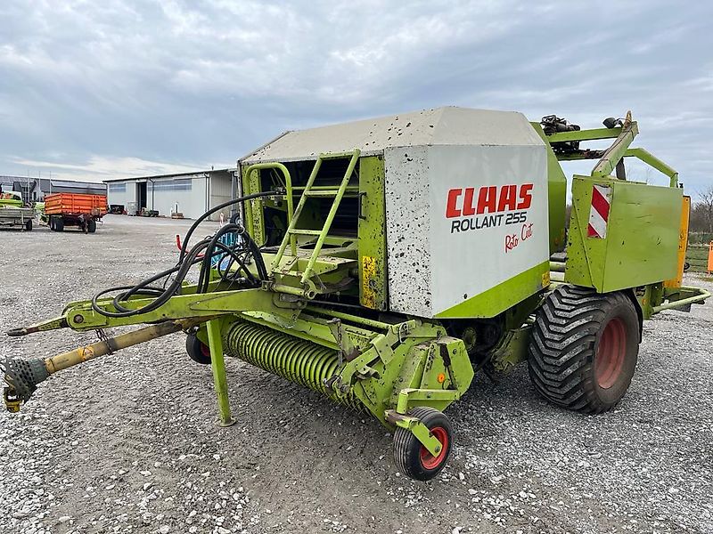 Claas ROLLANT 255 RC UNIWRAP