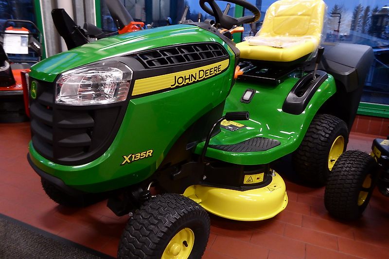 56+ Aufsitzrasenmäher John Deere, Der x167r ist die ultimative