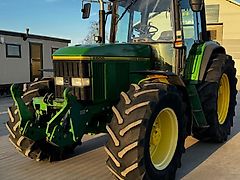 John Deere 6800