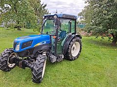 New Holland T 4030 F