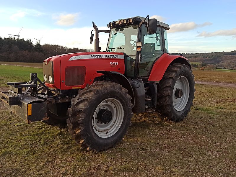 Massey Ferguson 6499