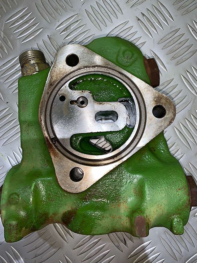 John Deere Control Valve on the eclectic motor (used) - John Deere 6000, 6010, 6020 series