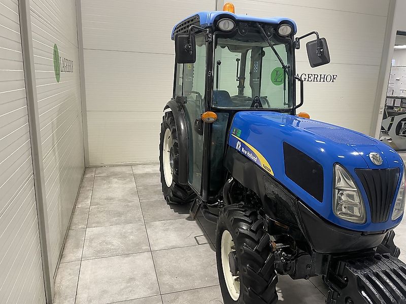 New Holland T4030 V