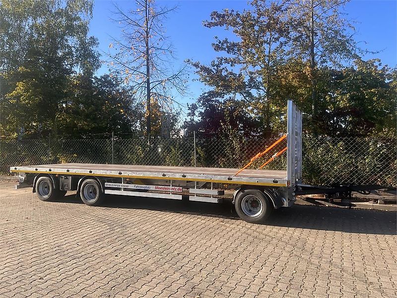 Möslein T 3 Plato 9 m 3 Achs Jumbo- Plato- Anhänger 9 m,