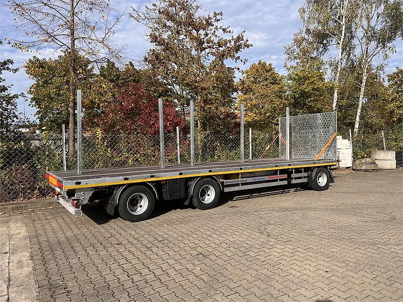 Möslein T 3 Plato 9 m 3 Achs Jumbo- Plato- Anhänger 9 m,