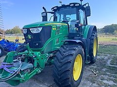 John Deere 6175M