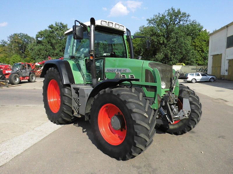 Fendt 718