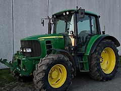 John Deere 6330