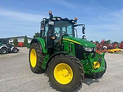 John Deere 6120M