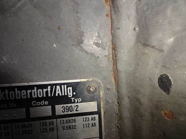 Fendt Teile von Fendt GT- 390 - Vorderachsholm- Drehgelenk