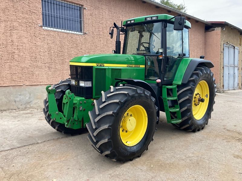 John Deere 7810