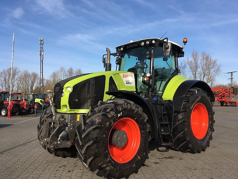 Claas Axion 930