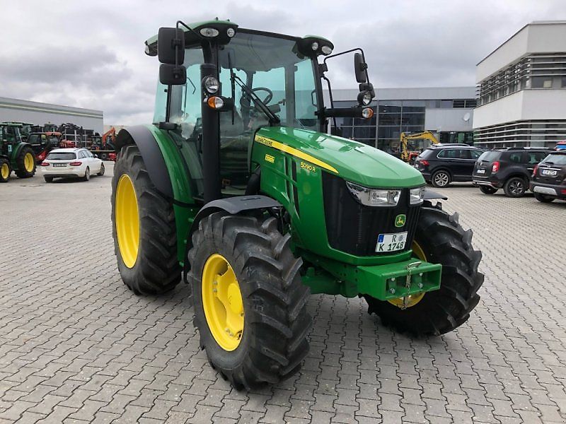 John Deere 5090R