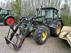 John Deere 2850