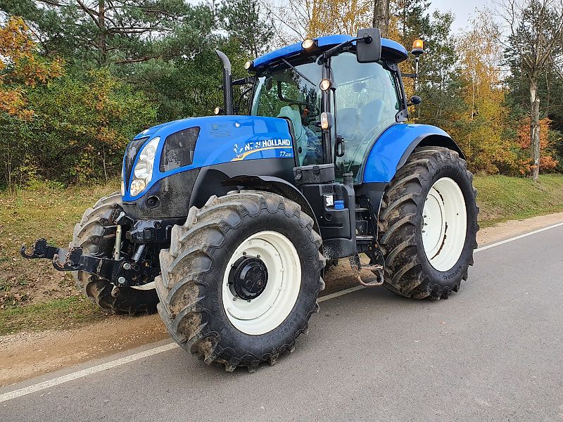 New Holland T7.210