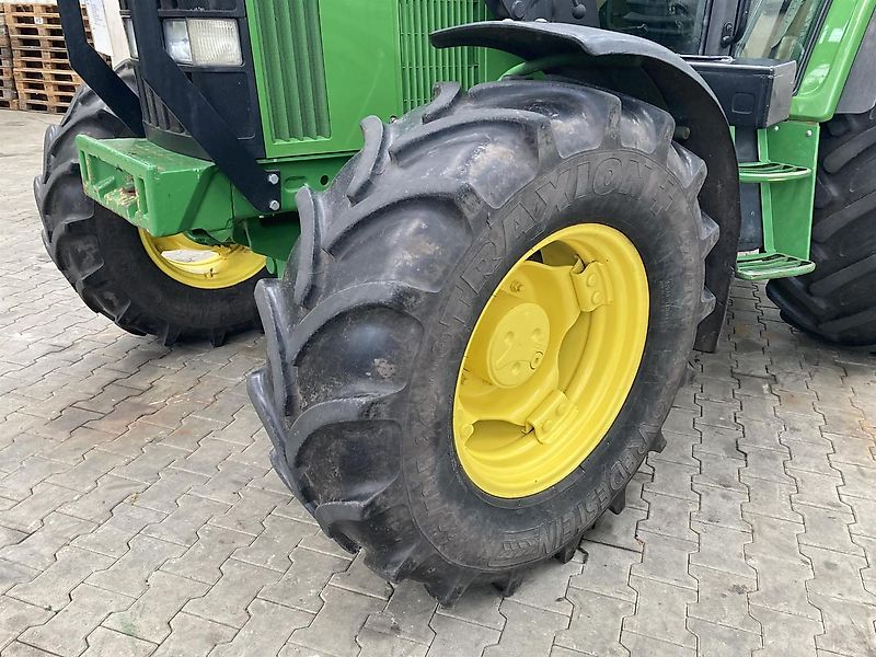 John Deere 6300