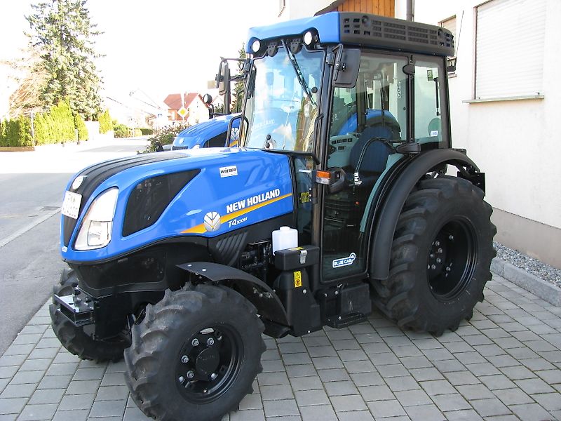 New Holland T4.100