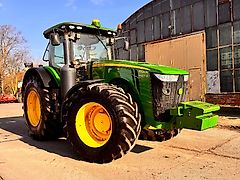 John Deere 8320 R