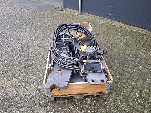 Massey Ferguson AANBOUWDELEN MF 7618