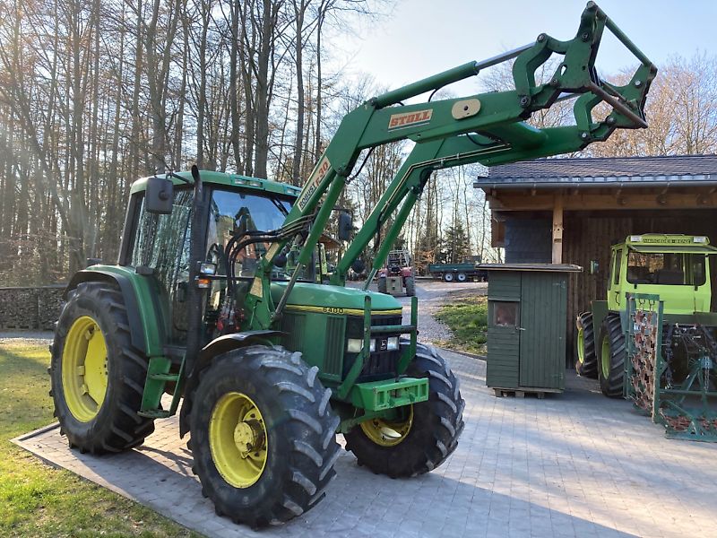 John Deere 6400