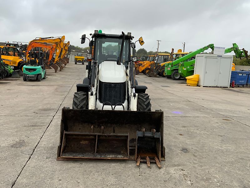 JCB 3CX Compact Wheeled Digger (ST24254)