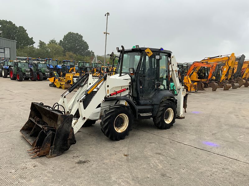 JCB 3CX Compact Wheeled Digger (ST24254)