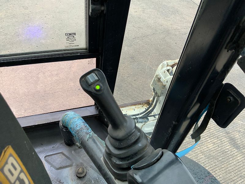 JCB 3CX Compact Wheeled Digger (ST24254)