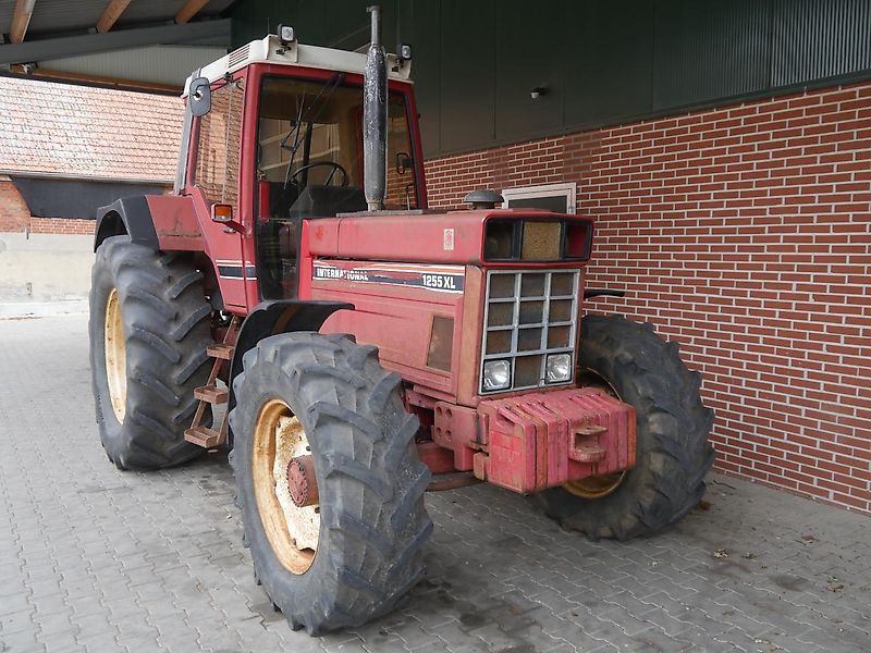 Case IH IHC 1255 XL nur 5390 Std.