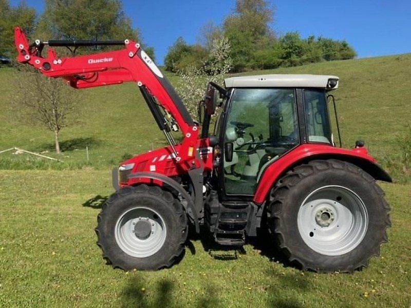 Massey Ferguson 5608