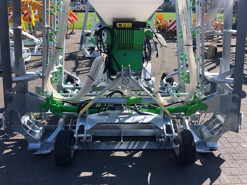 Zocon Greenkeeper G-08 Plus mit Sägerät Z300 Prof., Striegel, Wiesenstriegel, Aktion !